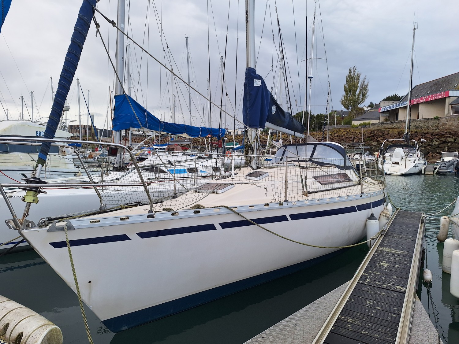 slider 1 Beneteau First 30 E